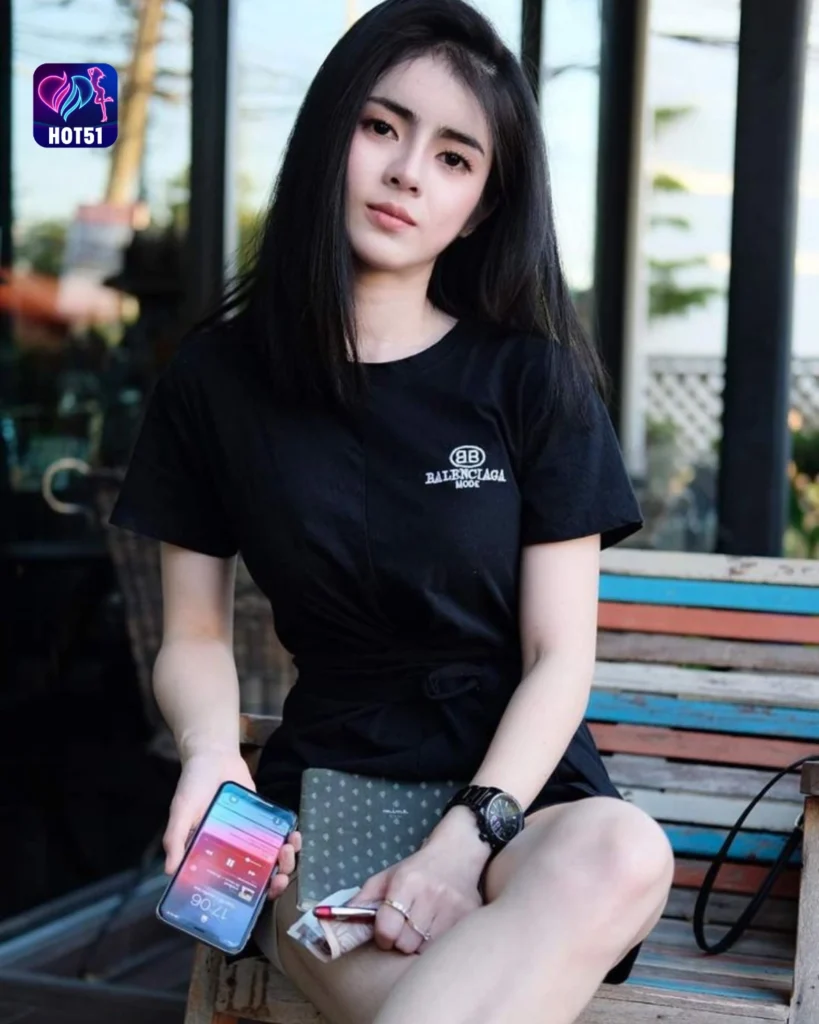 Beautiful Photos of Novi Herlina on HOT51