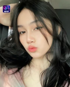Read more about the article Beautiful Explore Stunning Carissa Putri Photos on Hot51 App