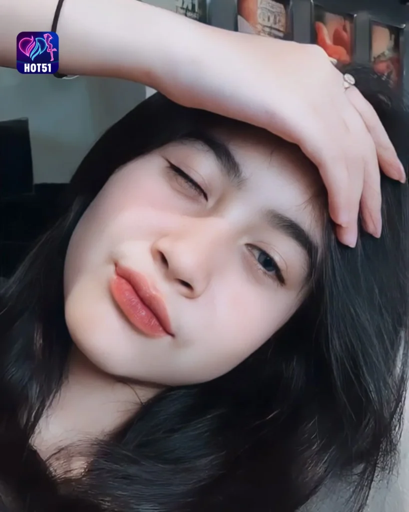 Discover Beautiful Photos of Novi Herlina on Hot51