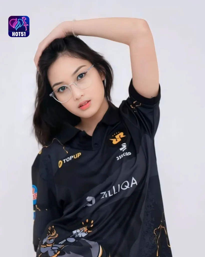  Stunning Photos of Puput Novel on HOT51 App